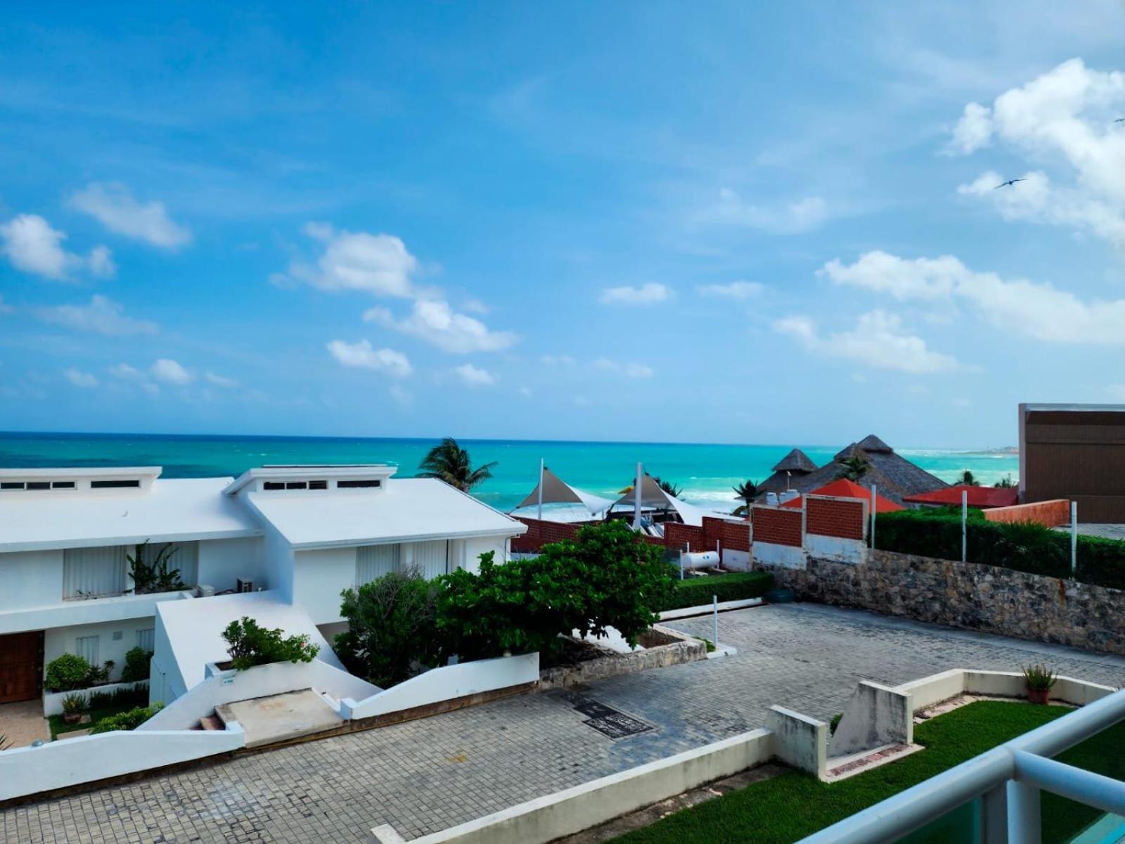 Beachfront Apartments Cancún Exterior foto