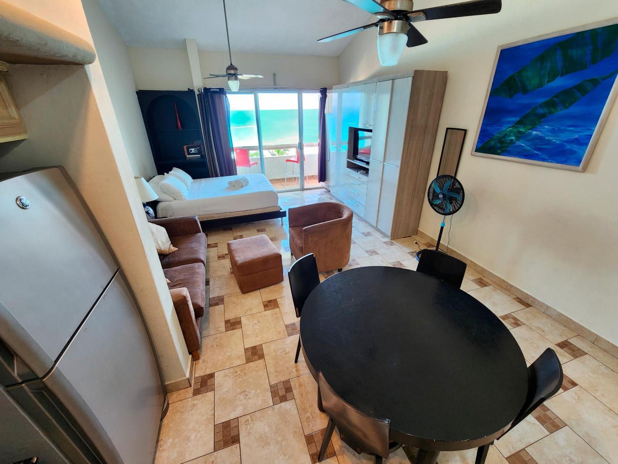Beachfront Apartments Cancún Zimmer foto